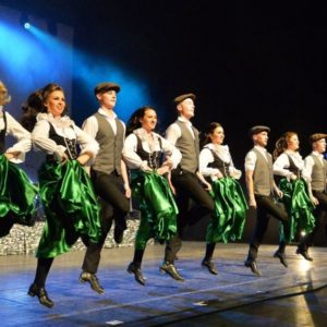 Einige der Tänzer der Irish Dance Gruppe Danceperados of Ireland für die Show Whiskey you are the devil am 13.01.2022 in Ramstein